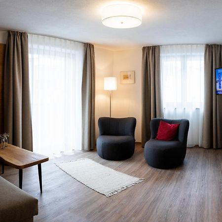 Hotel Montfort Σανκτ Αντόν αμ Άλμπεργκ Εξωτερικό φωτογραφία