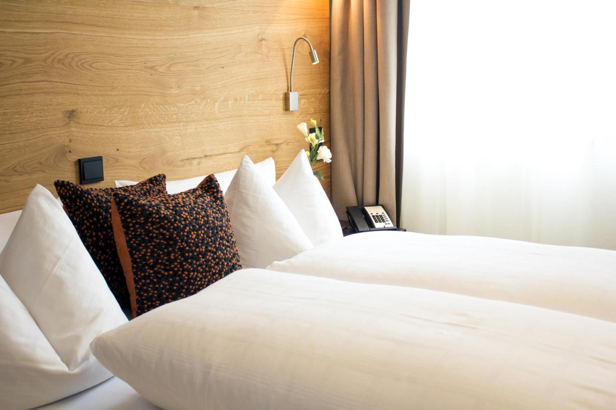 Hotel Montfort Σανκτ Αντόν αμ Άλμπεργκ Εξωτερικό φωτογραφία