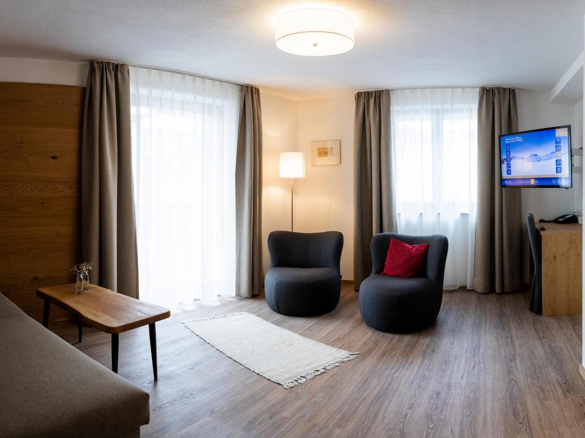 Hotel Montfort Σανκτ Αντόν αμ Άλμπεργκ Εξωτερικό φωτογραφία