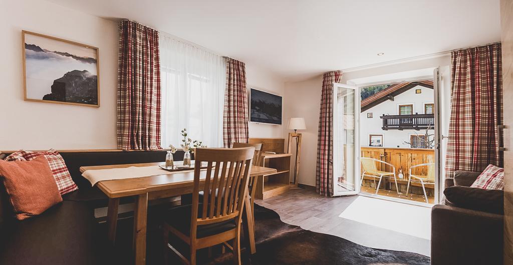 Hotel Montfort Σανκτ Αντόν αμ Άλμπεργκ Εξωτερικό φωτογραφία