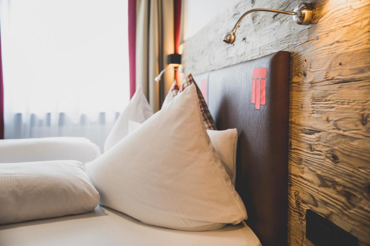 Hotel Montfort Σανκτ Αντόν αμ Άλμπεργκ Εξωτερικό φωτογραφία